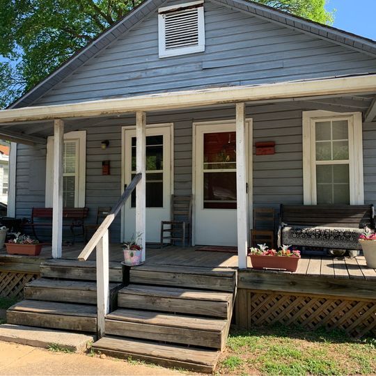 Building Photo - 1513 Poole Rd Unit 1