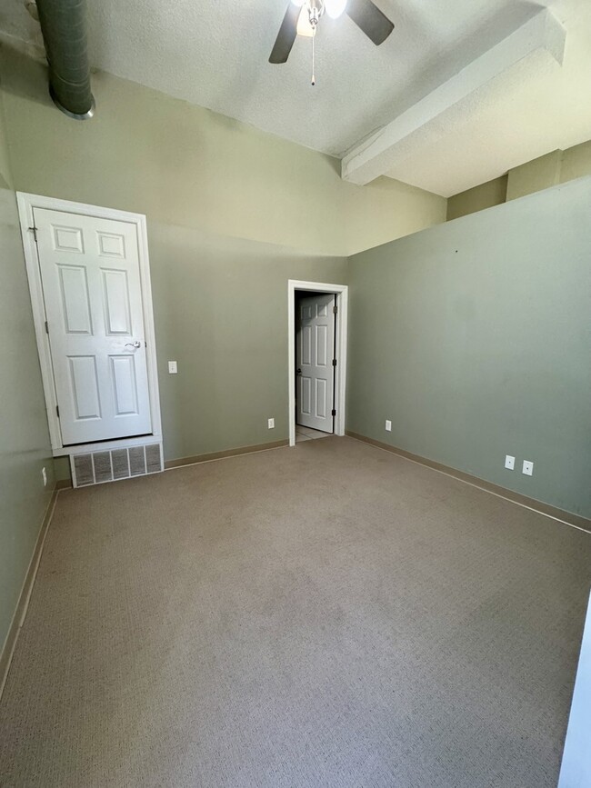 Photo - 1809 2nd Ave