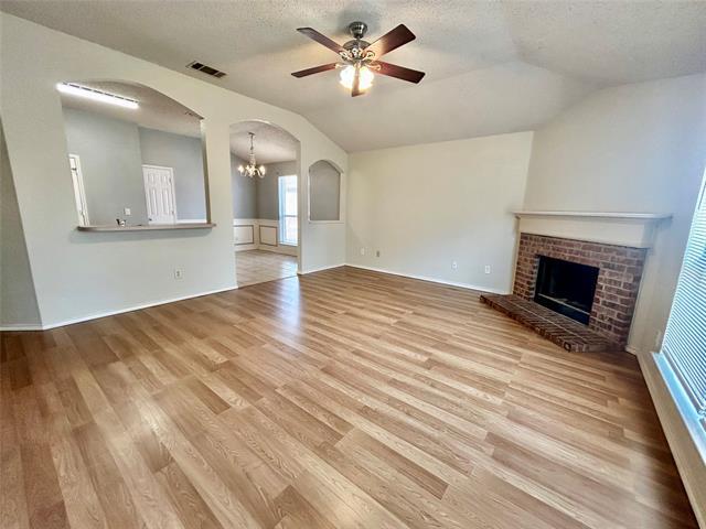 Photo - 909 Meadowlark Dr