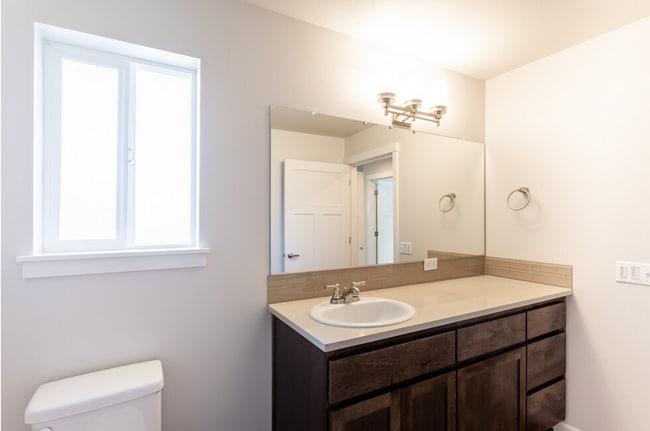 Photo - Waterside Apartments