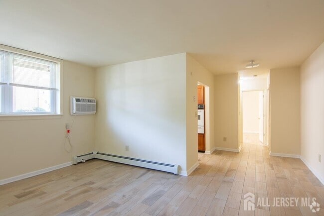 Building Photo - 9 Koster Blvd Unit A Rental