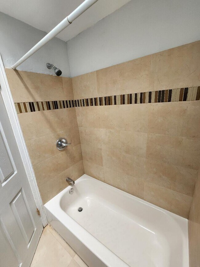 Photo - 2121 Homer St Unit fl 2