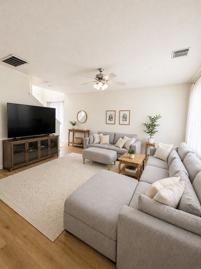 Photo - 203 N Burberry Park Cir