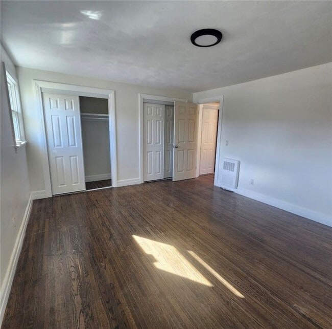 Photo - 240 Maywood Dr