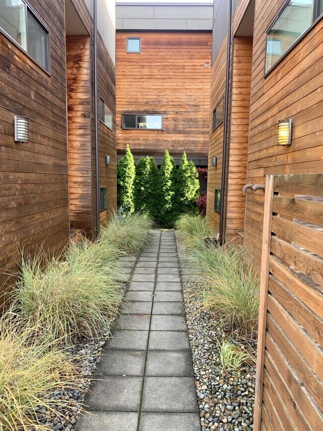 Photo - Mount Baker/Columbia City Townhome