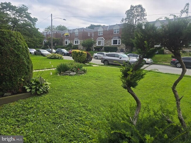 Photo - 934 Durard St