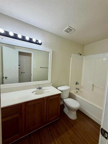 Photo - 900 Timber Oaks Ln