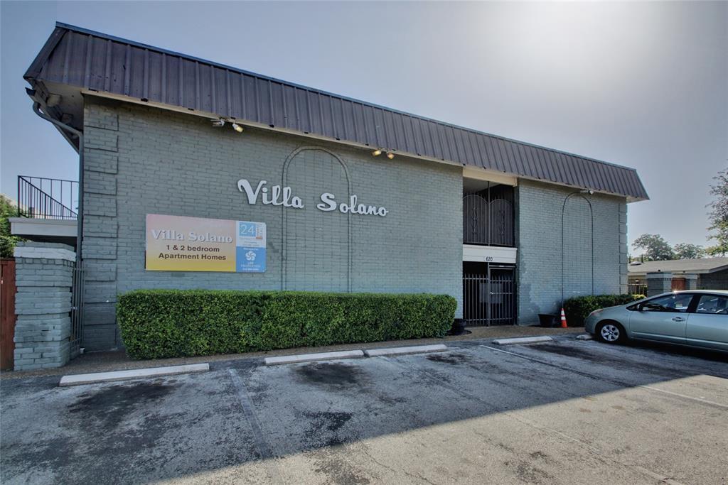 Photo - 620 W 51st St Unidad 103