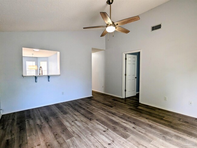 Photo - 2466 Redoubt Ave