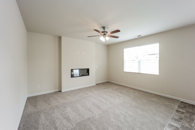 Photo - 568 Overo Dr