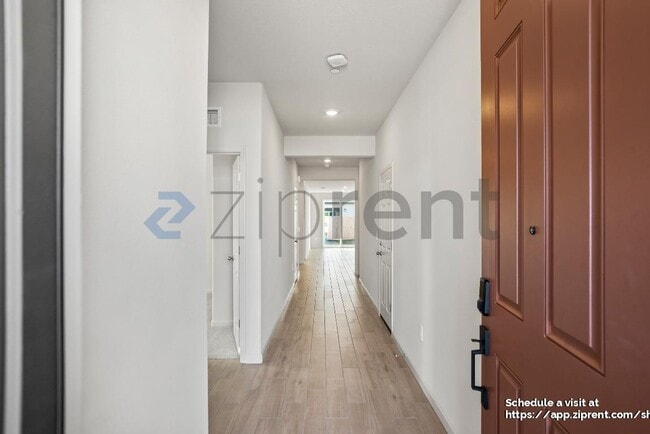 Photo - 1797 Eagle River Ave