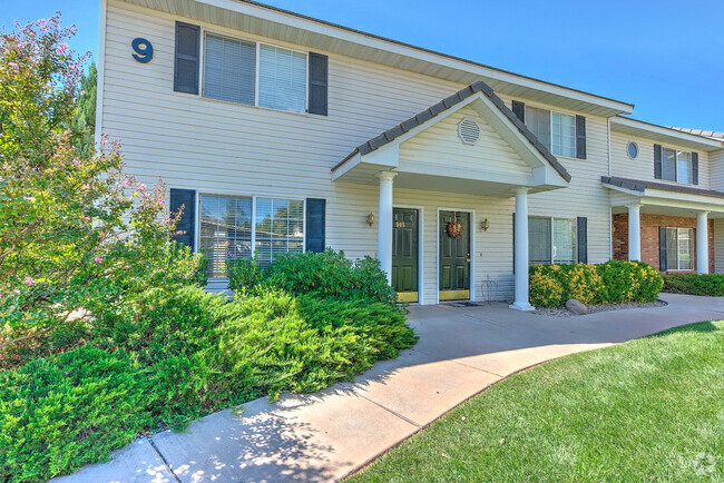 Building Photo - End Unit in Lexington Hills Rental