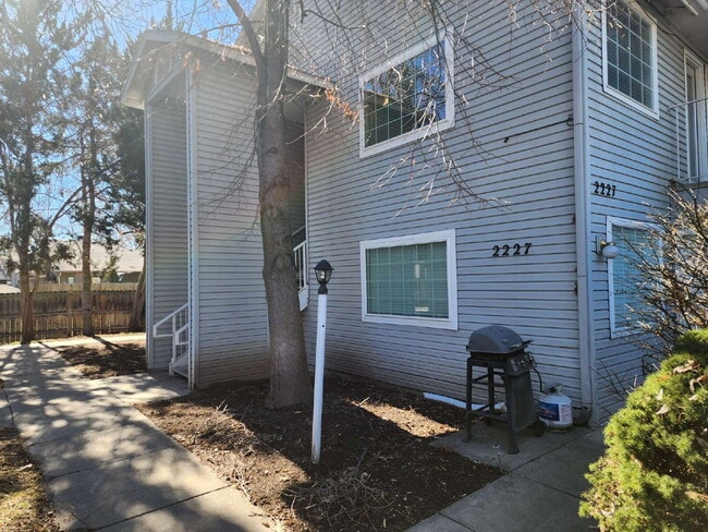 "Experience Modern Living: Spacious 2-Bed, 2-Bath Haven on S. Stephen Ave, Boise!"