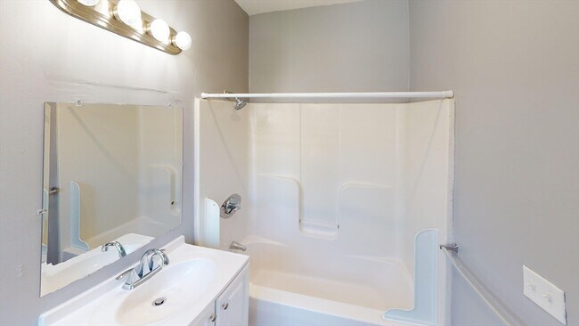 Photo - 288 Highland St Unit 3