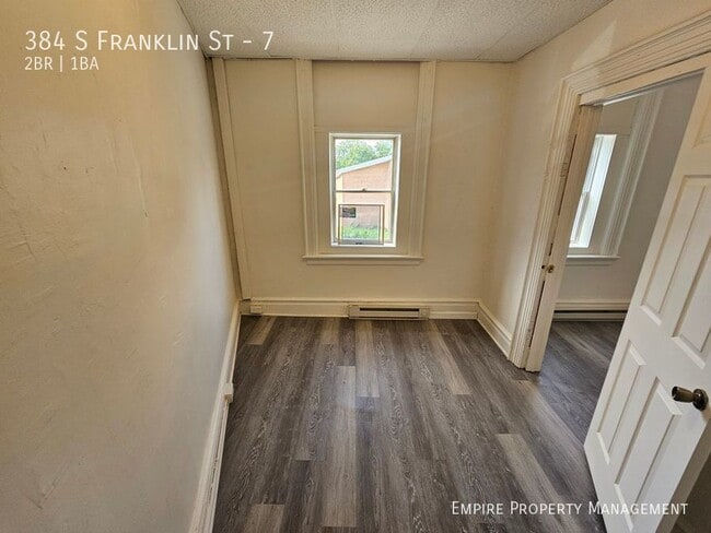 Photo - 384 S Franklin St Unit 7