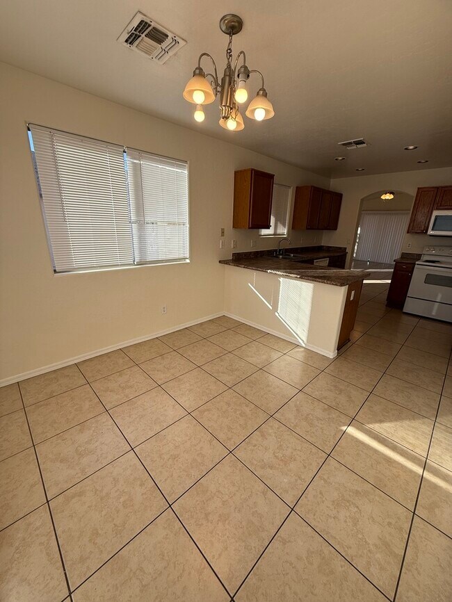 Photo - 1284 W Laporte Ln