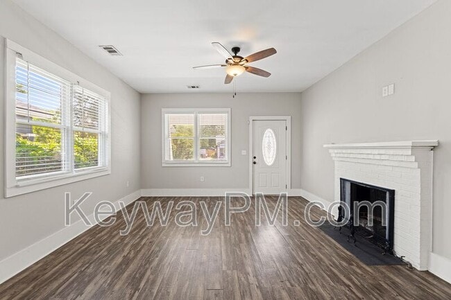 Photo - 1315 Merry St