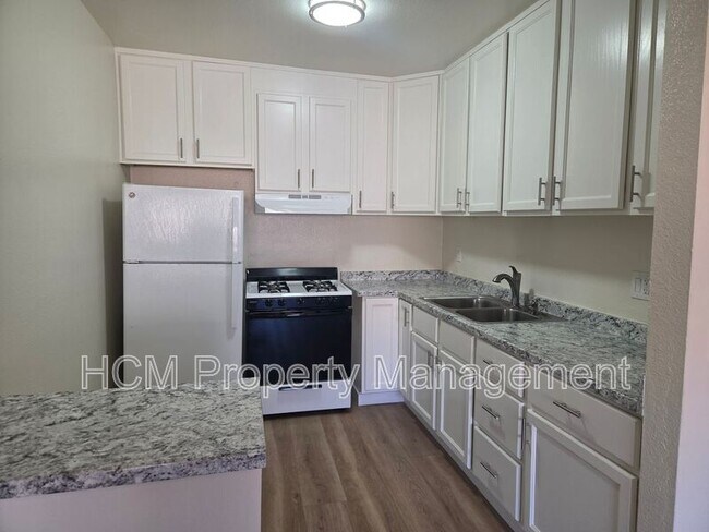 10075 Tujunga Canyon Blvd