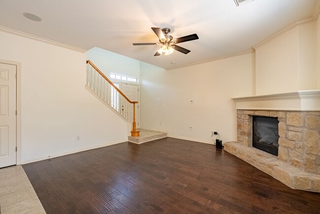 Photo - 1101 E Parmer Ln
