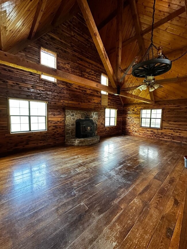 Photo - Log Cabin in Pilot Grove, MO