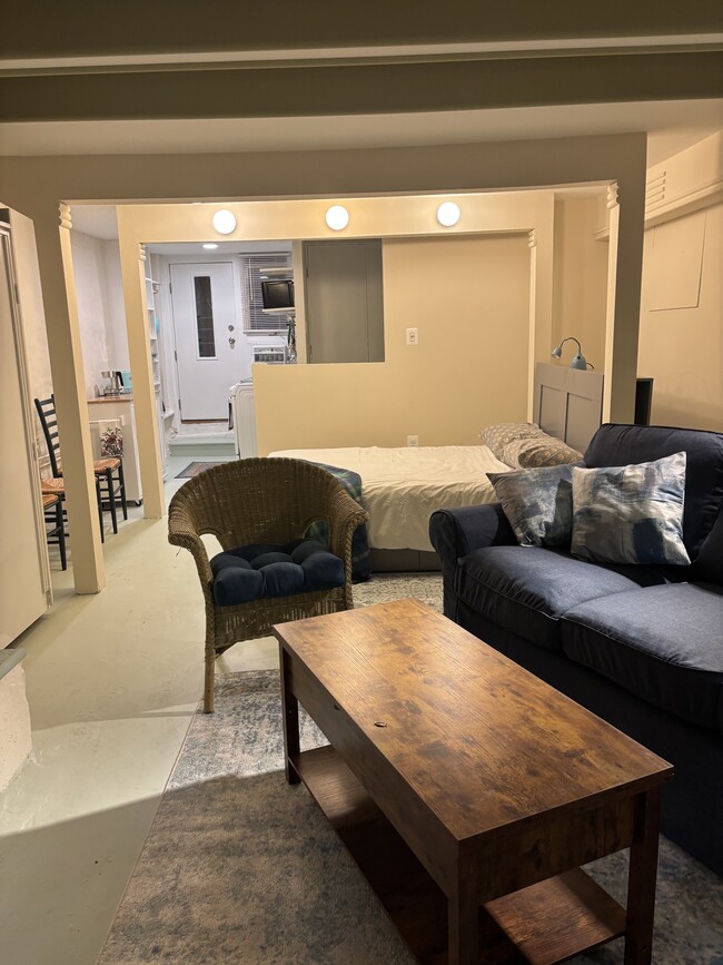 Photo - 1916 S St NW