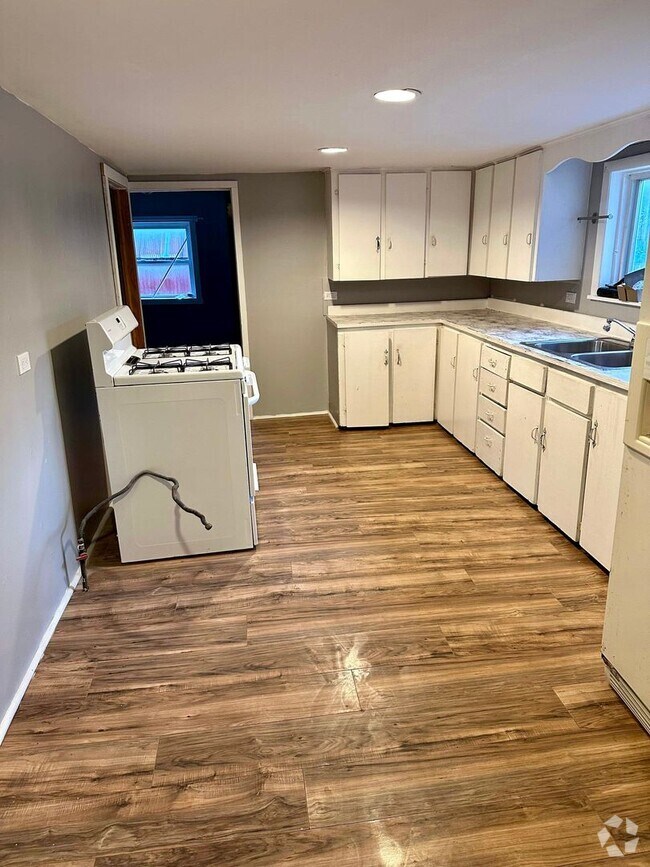 Building Photo - 7564 GH Unit 7564A Rental
