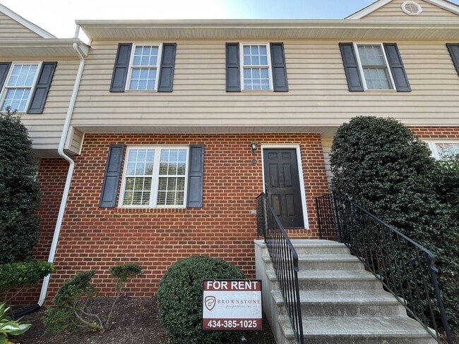 Building Photo - 3 Bedroom Townhouse off Wards Ferry Road