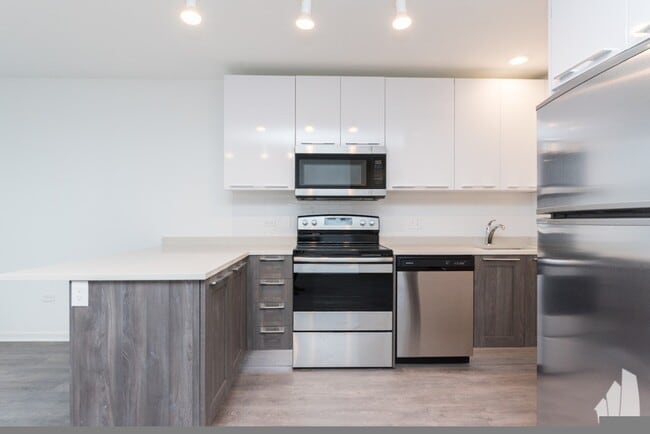 Photo - 935 W Winona St Unit 810