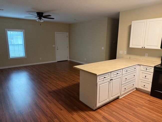 Photo - 755 Old Toomsboro Rd