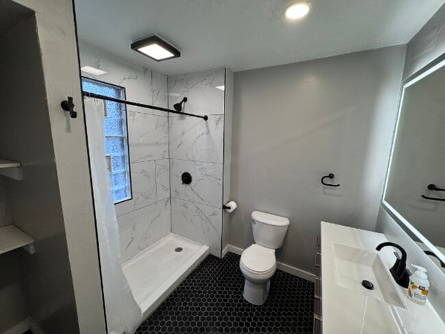 Photo - Downer Lower house