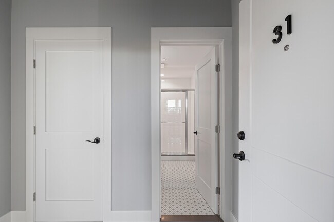 Photo - 47 Beekman Ave