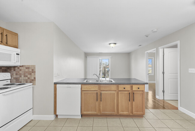 Photo - 3423 Ridgeland-203 Unidad 203