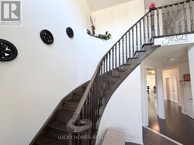 Photo - 45 Jardine St