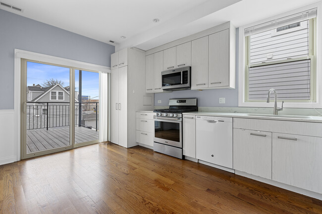 Photo - 3628 W George St Apartments Unit 2