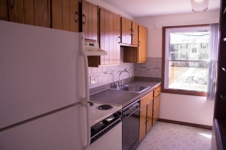 Islebrook Apartments - Islebrook Apartments