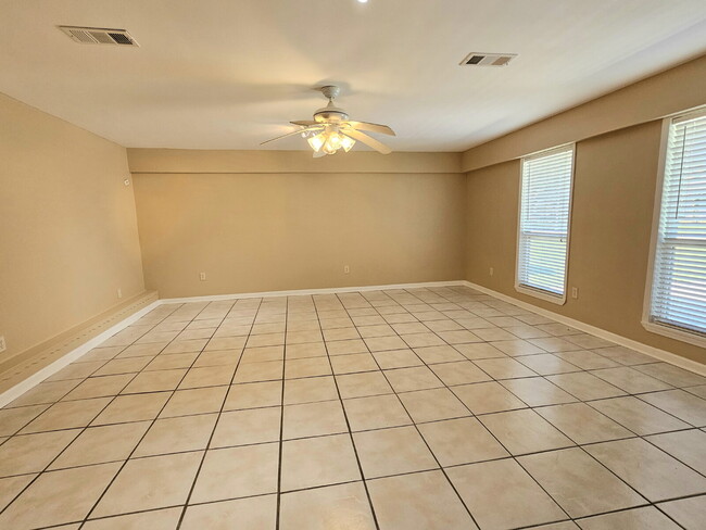 Photo - 4BR/2BA Single Family Home in Quiet Neighborhood