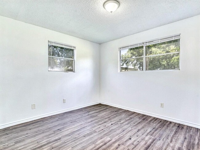 Photo - "Charming 2-Bedroom Retreat in San Marcos – Perfect Blend of Comfort & Convenience!"