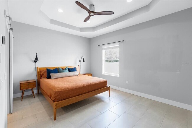 Photo - 5617 Whitehead St