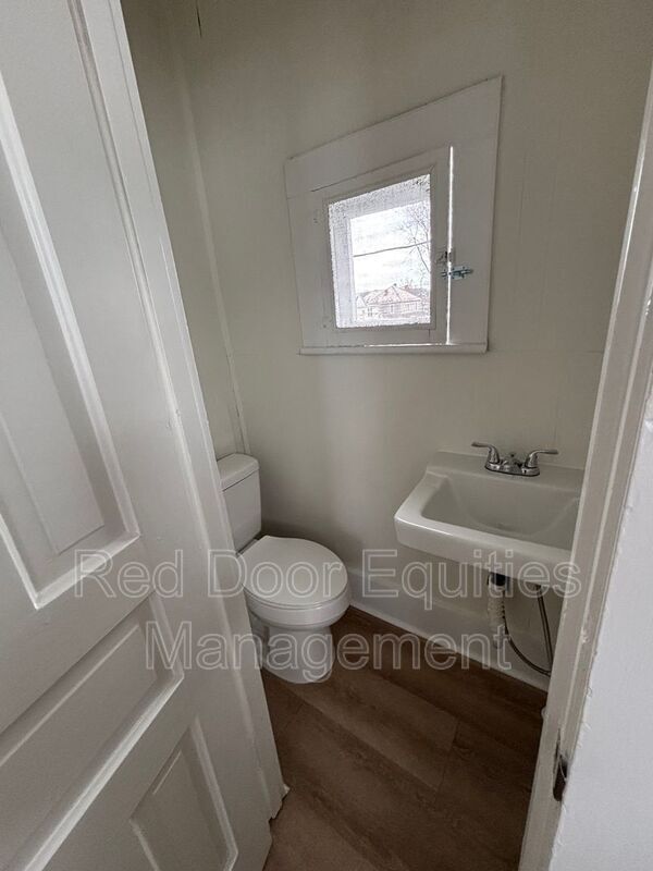 Photo - 522 N High St