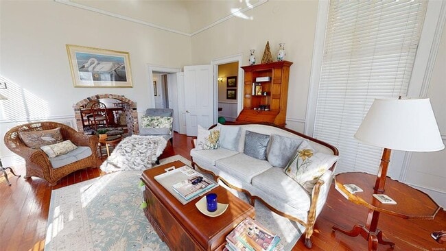 Photo - 648 Clayton St