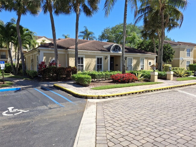 Photo - 899 Riverside Dr Unidad 613