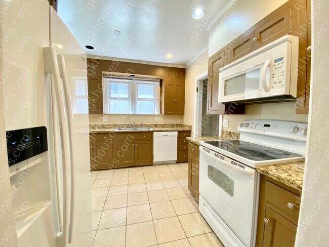 Photo - 19 S Emerson St