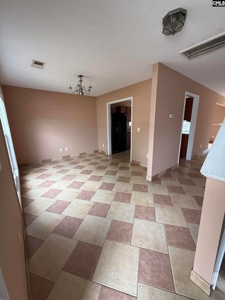 Photo - 345 Peppercorn Ln