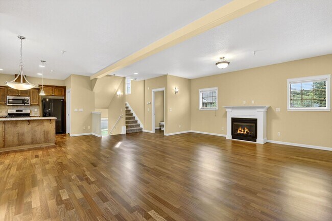 Photo - 368 SW Eastman Pkwy Unit 368