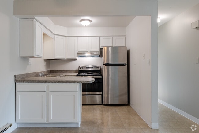 2BR, 2BA - Kitchen/Dining