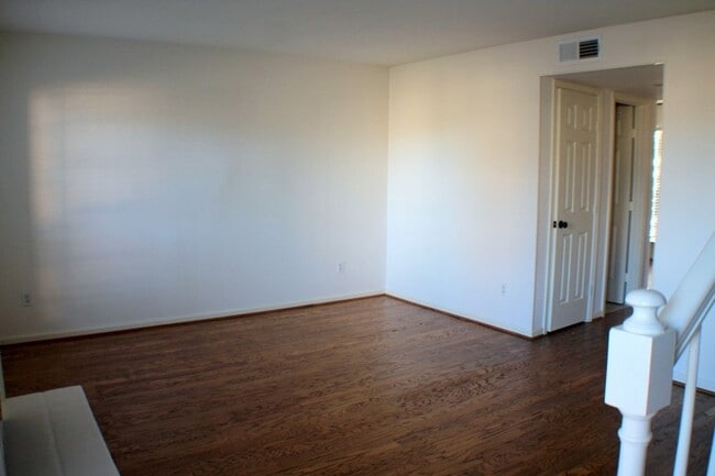 Photo - 5100 Allendale Rd Unidad 207