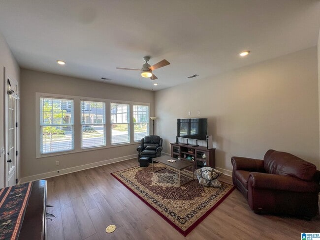 Photo - 4740 Arden Wy