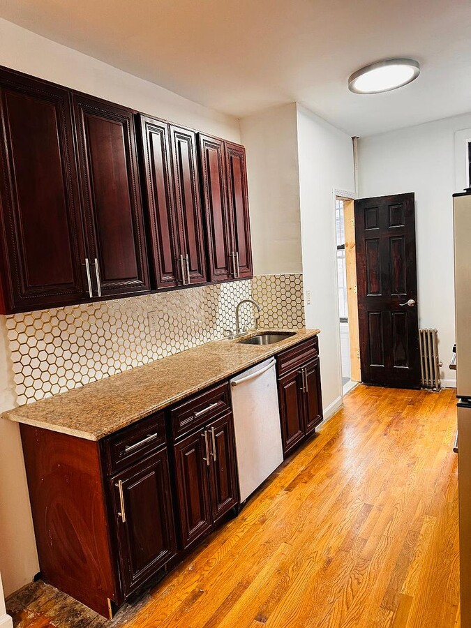 Photo - 3054 Inez St