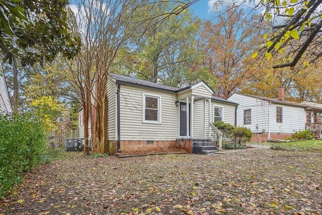 Photo - 1004 Charlotte Ave