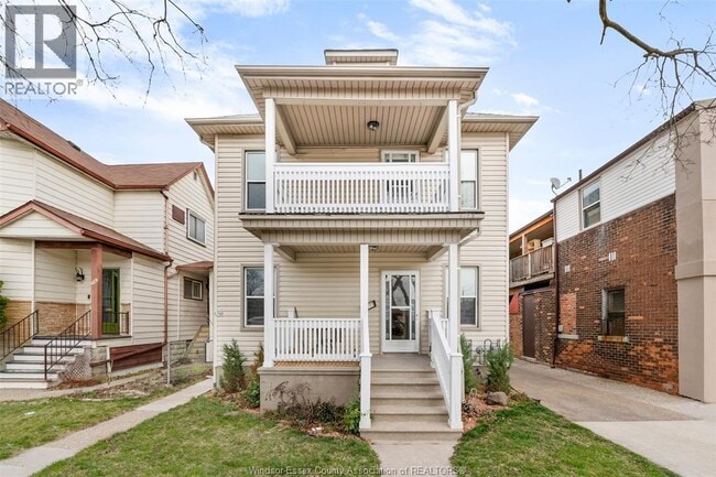 Photo - 1292 Chilver Rd